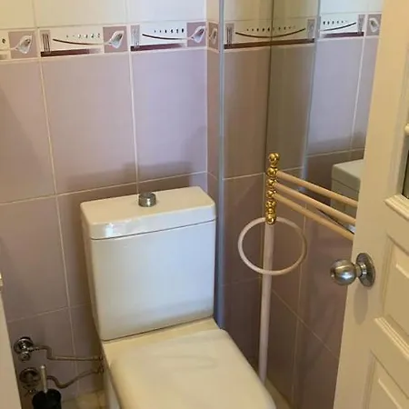 3-bedroom Full Sea View At Bakirkoy Beach アパート *